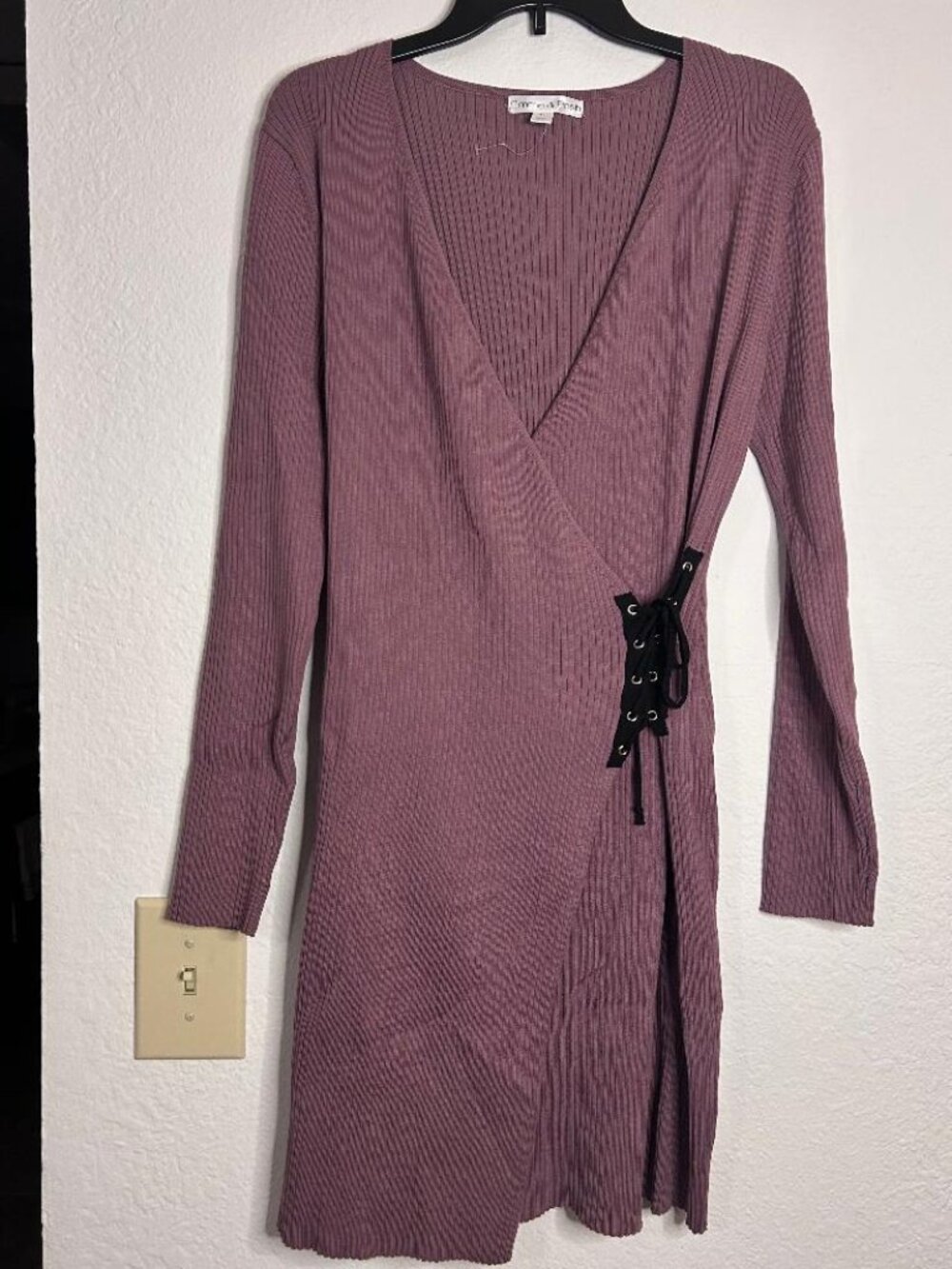 Emma & Posh Long Sleeved Knit Surplice Dress Size XL in Mauve